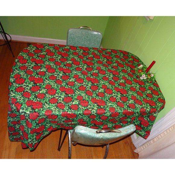 Vintage Red & Green Christmas Poinsettia Tablecloth mcm retro kitsch holiday